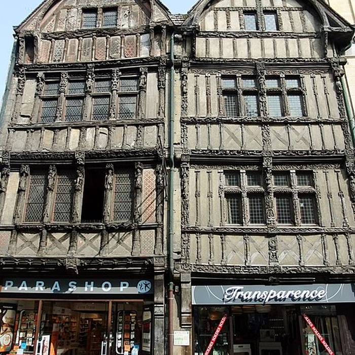 Photo de Immeuble, 54 Rue Saint-Pierre à Caen