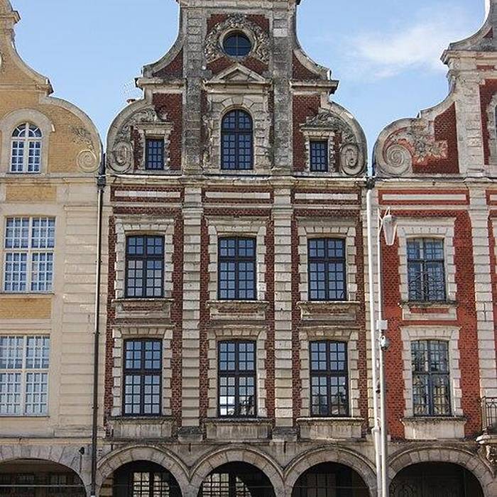 Photo de Immeuble, 61 Grand-Place à Arras