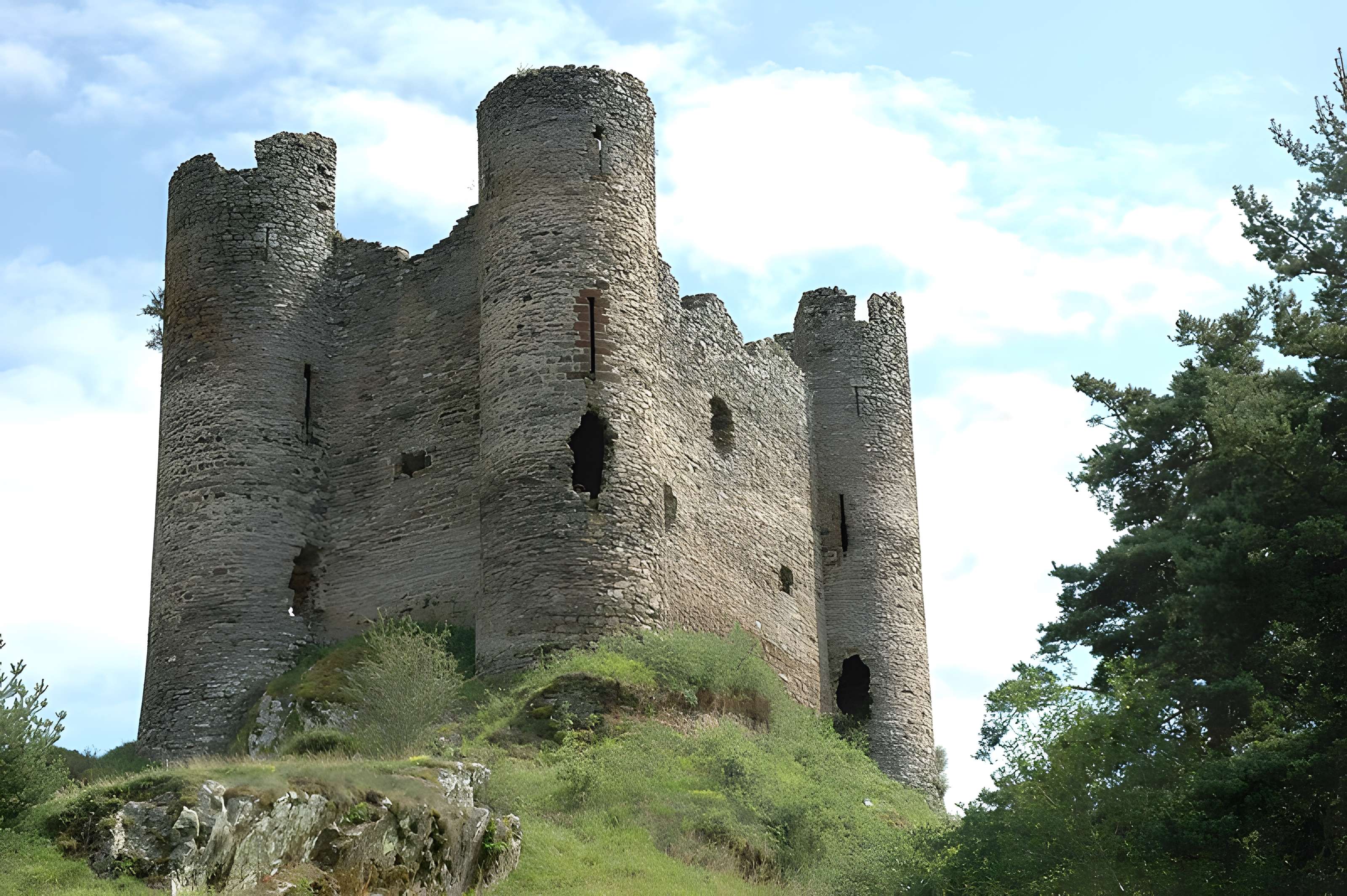 Restes du château fort