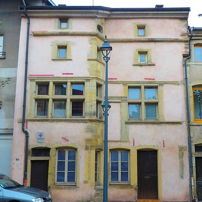 Photo de Immeuble, 64 Rue Carnot à Rambervillers