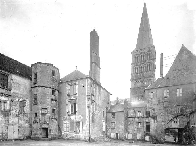 Immeuble, 8 Cour du Château à La Charité-sur-Loire