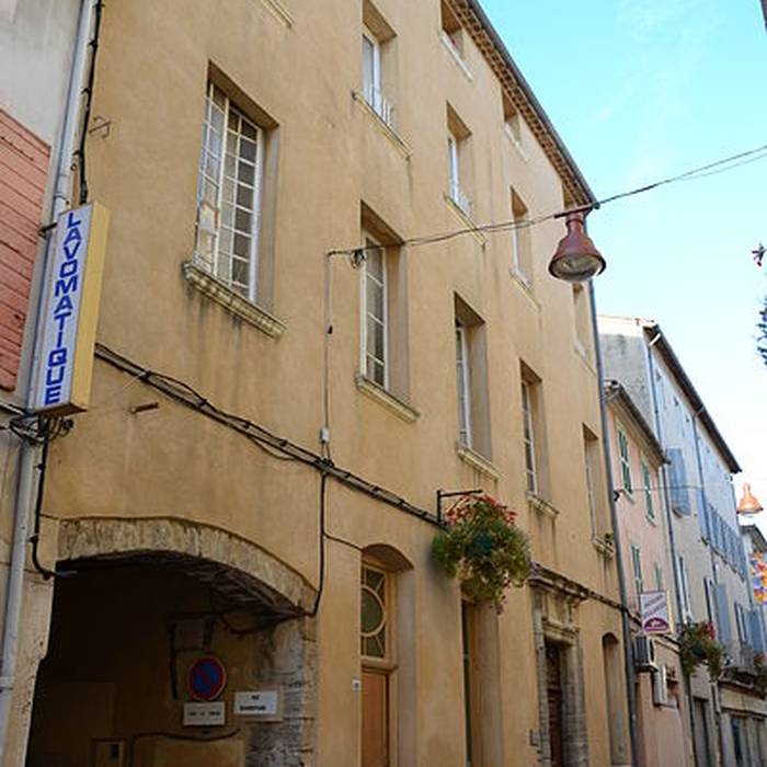 Photo de Immeuble, Rue de la Porte-de-Monteux à Carpentras