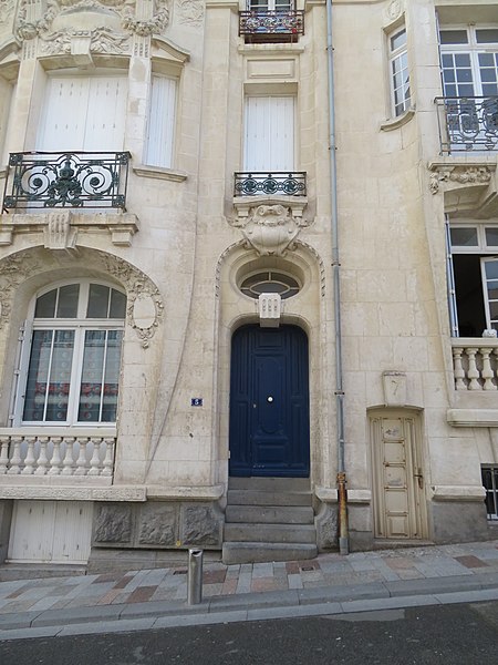 Immeubles, 4-4 bis Place Maréchal-Foch des Sables-d'Olonne 