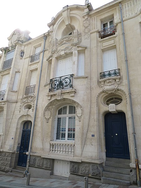 Immeubles, 4-4 bis Place Maréchal-Foch des Sables-d'Olonne 