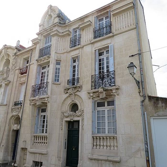 Photo de Immeubles, 4-4 bis Place Maréchal-Foch des Sables-dOlonne