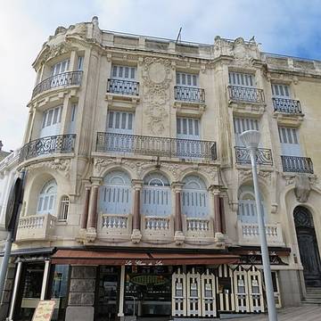 Immeubles, 4-4 bis Place Maréchal-Foch des Sables-dOlonne 