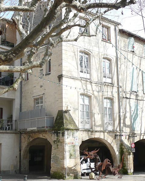 Immeubles, Place de la République à Beaucaire