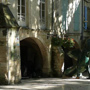 Immeubles, Place de la République à Beaucaire
