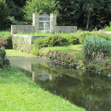 jardin de la maison de montcuit