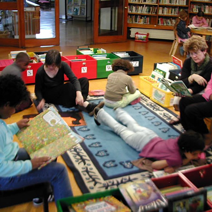 Photo de La Petite Bibliothèque ronde de Clamart