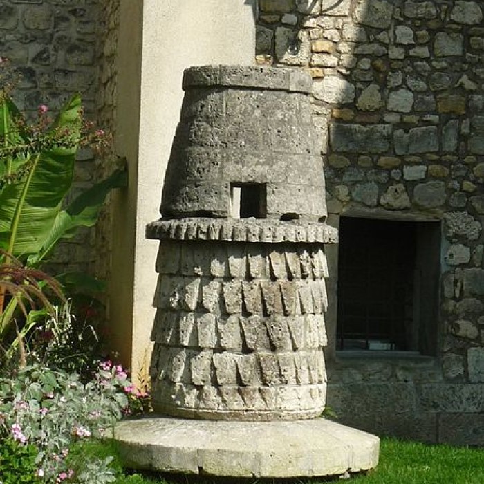 Photo de Lanterne des morts dAngoulême