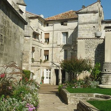 Lanterne des morts dAngoulême