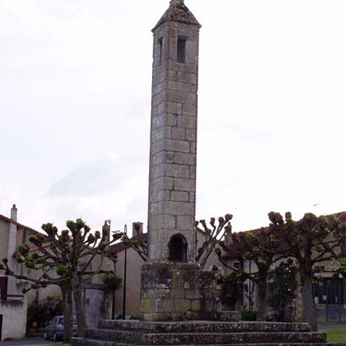 Photo de Lanterne des morts dAntigny
