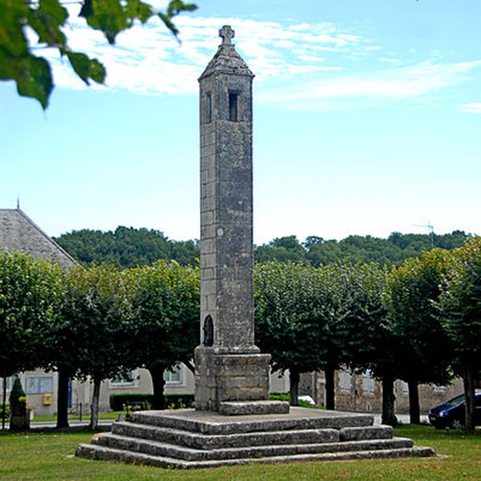 Photo de Lanterne des morts dAntigny