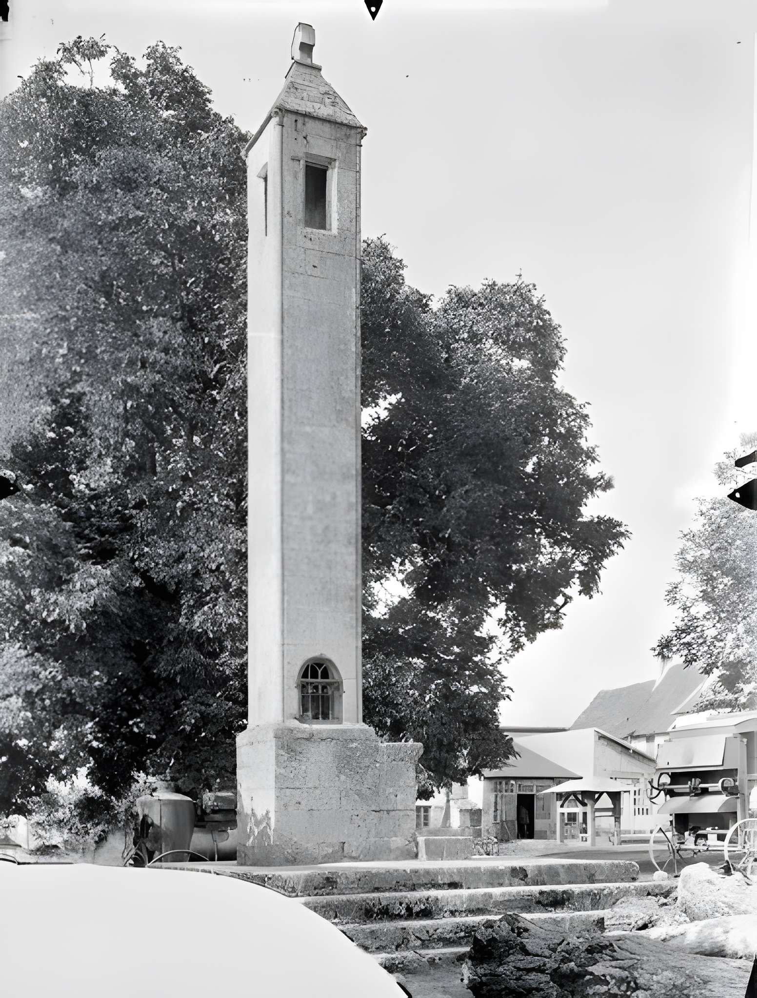 Lanterne des morts d'Antigny
