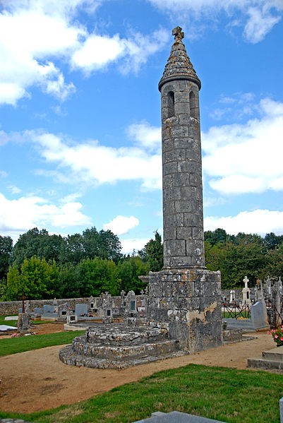 Photo de Lanterne des morts de Château-Larcher
