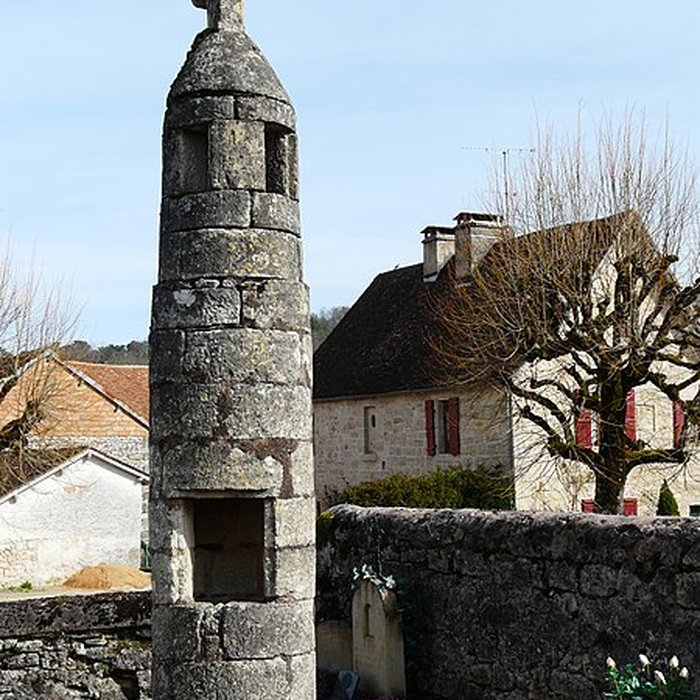 Photo de Lanterne des Morts de Cherveix-Cubas