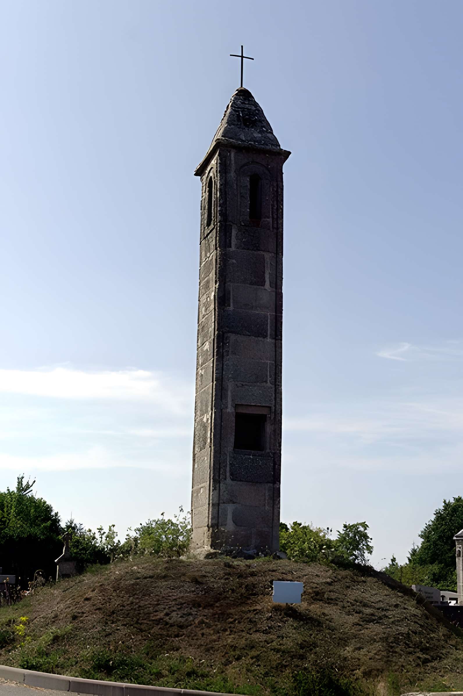 Lanterne des morts de Cognac-la-Forêt