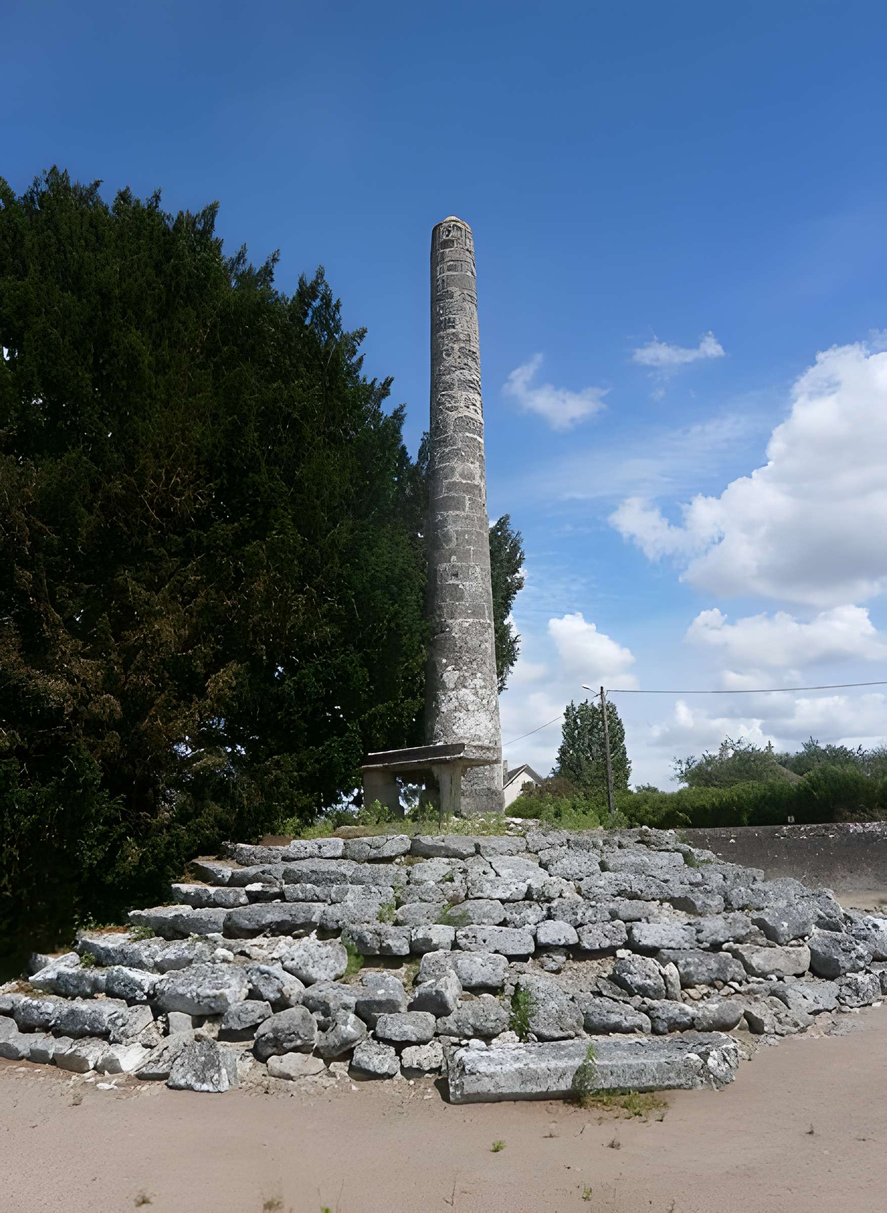 Lanterne des Morts de Cormery 