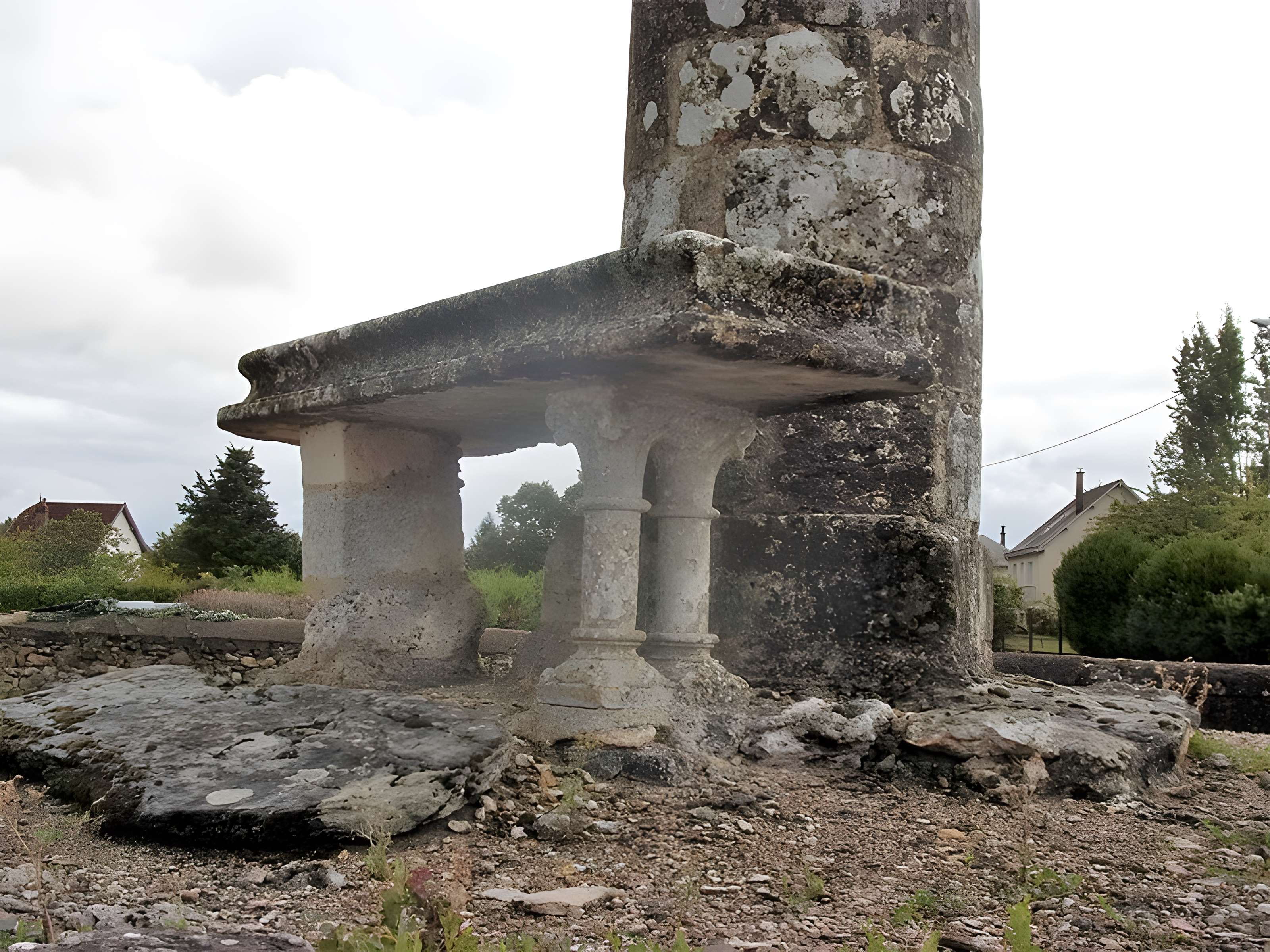 Lanterne des Morts de Cormery