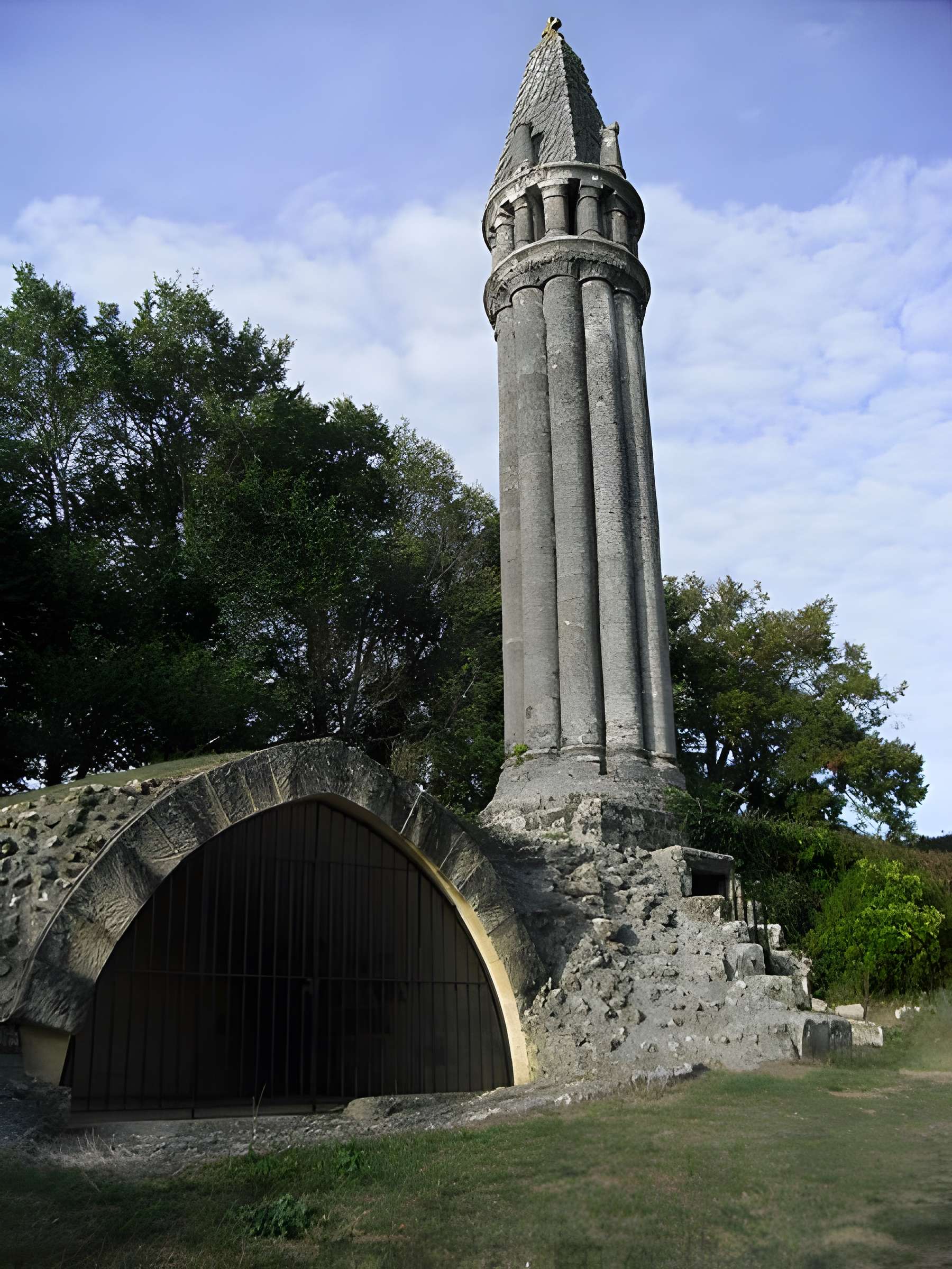 Lanterne des morts de Fenioux 