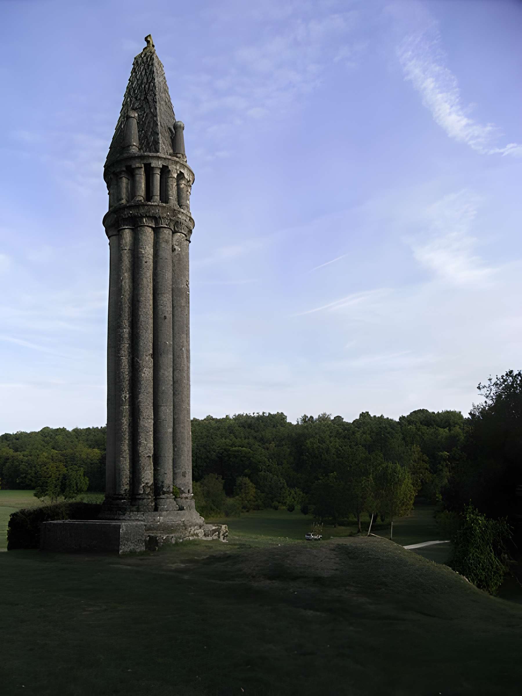 Lanterne des morts de Fenioux