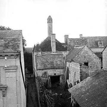 Lanterne des morts de Fontevraud-lAbbaye