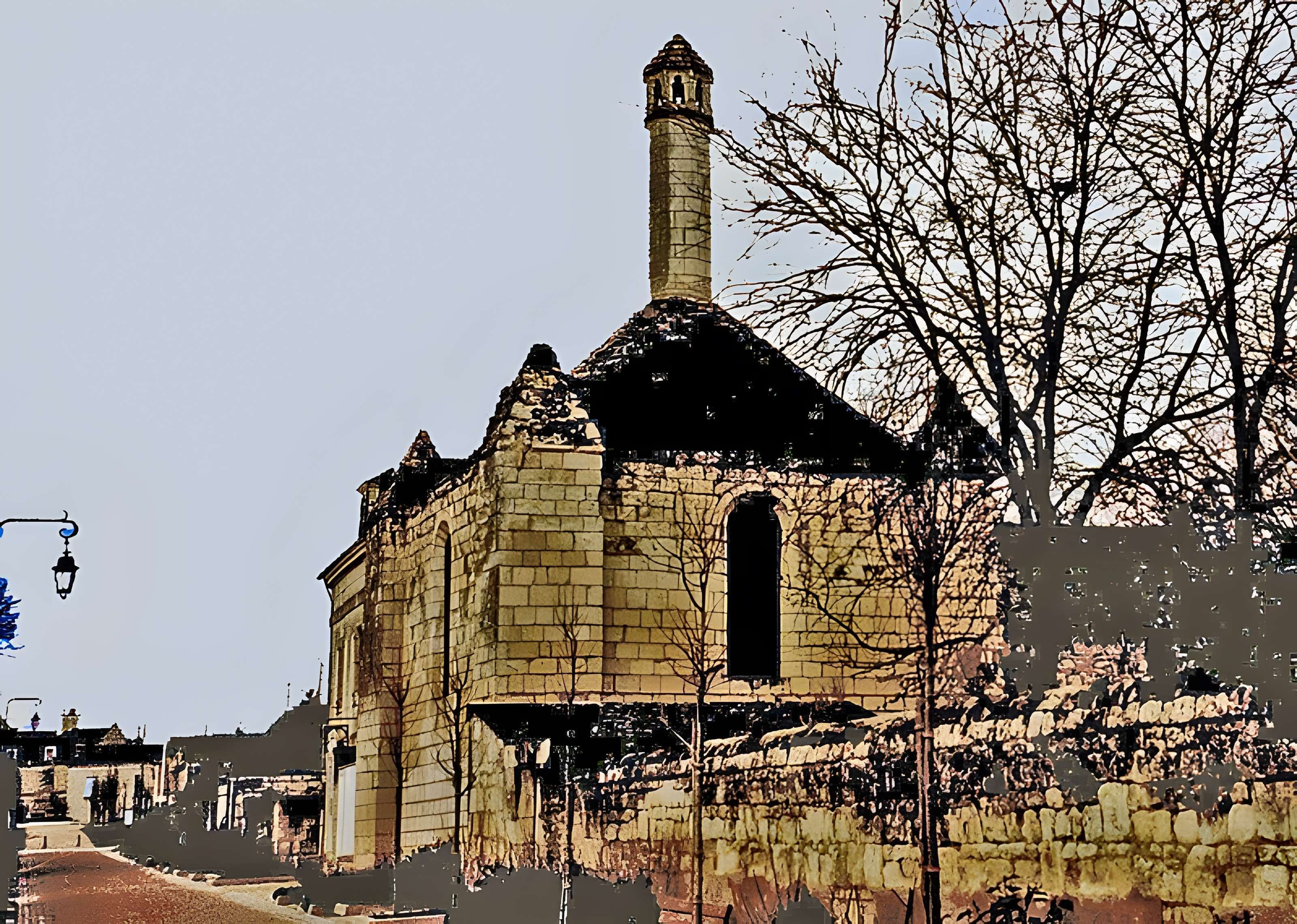 Lanterne des morts de Fontevraud-l'Abbaye