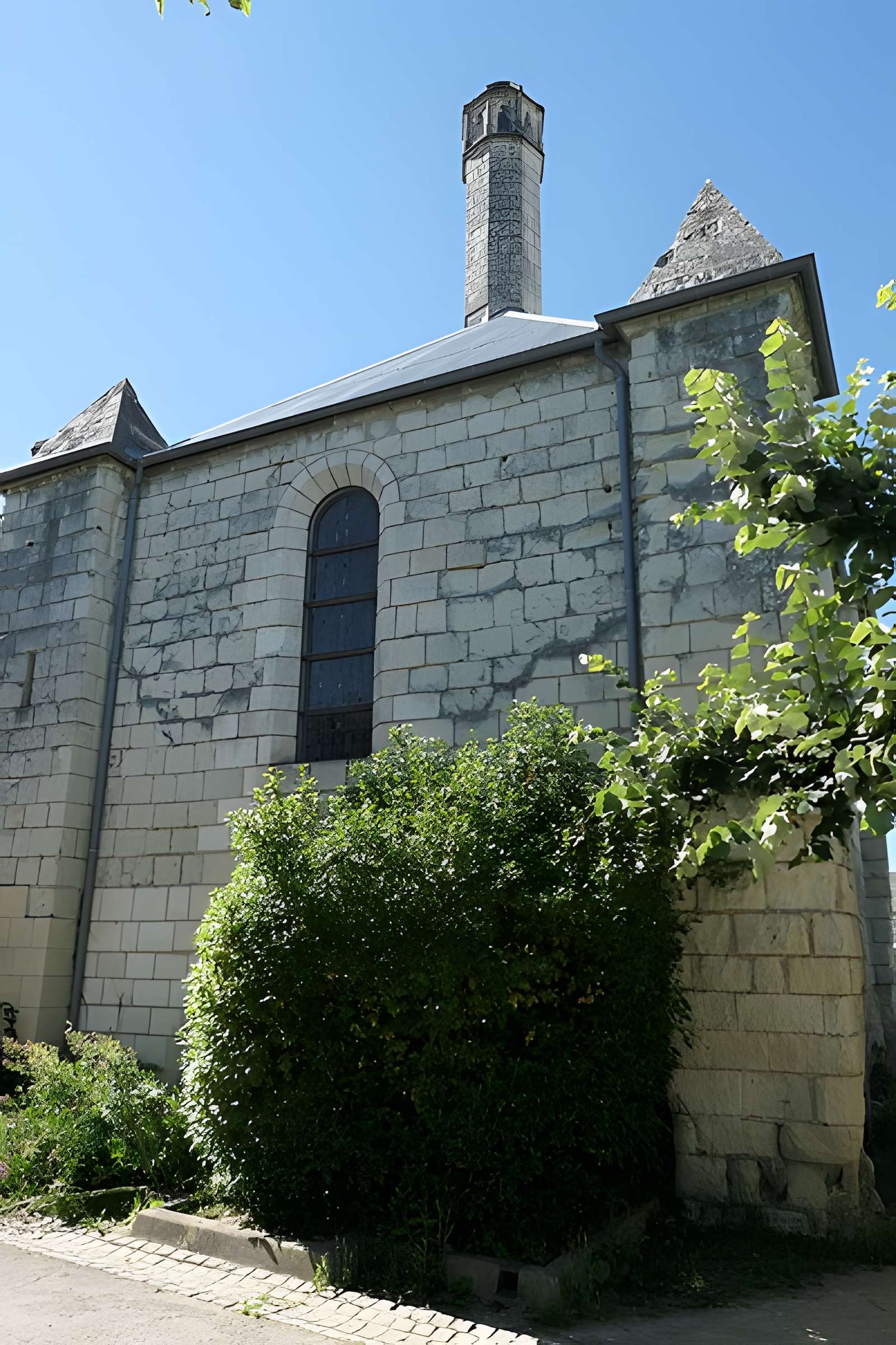 Lanterne des morts de Fontevraud-l'Abbaye