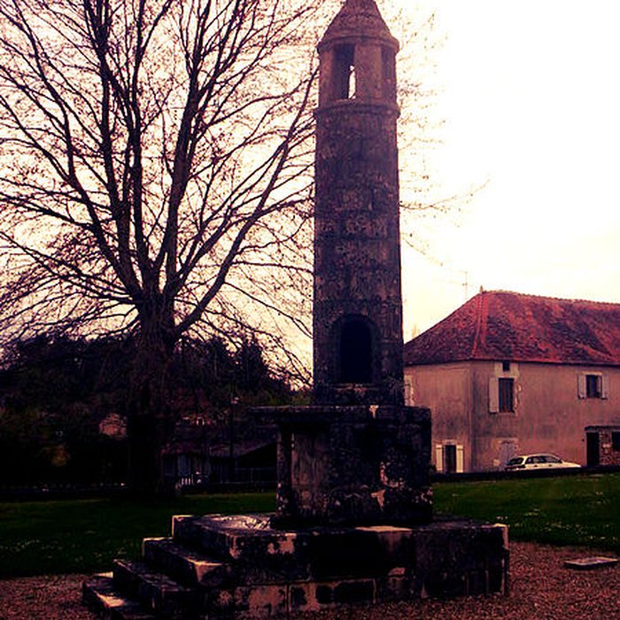 Photo de Lanterne des morts de Journet