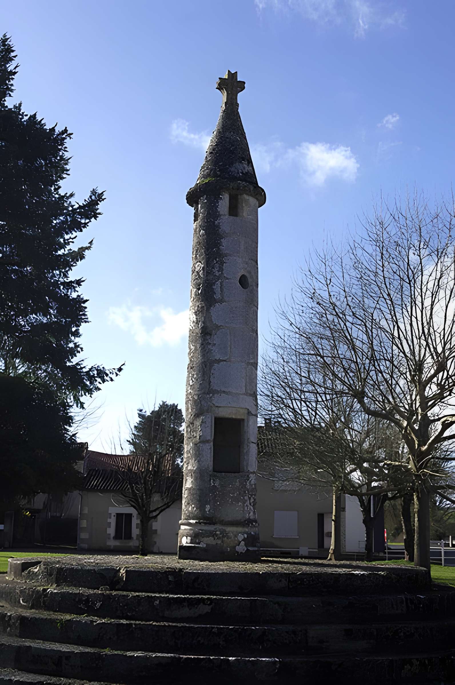 Lanterne des morts de Pranzac