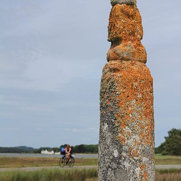 Lech de Men-er-Menah à Locoal-Mendon