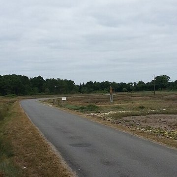 Lech de Men-er-Menah à Locoal-Mendon