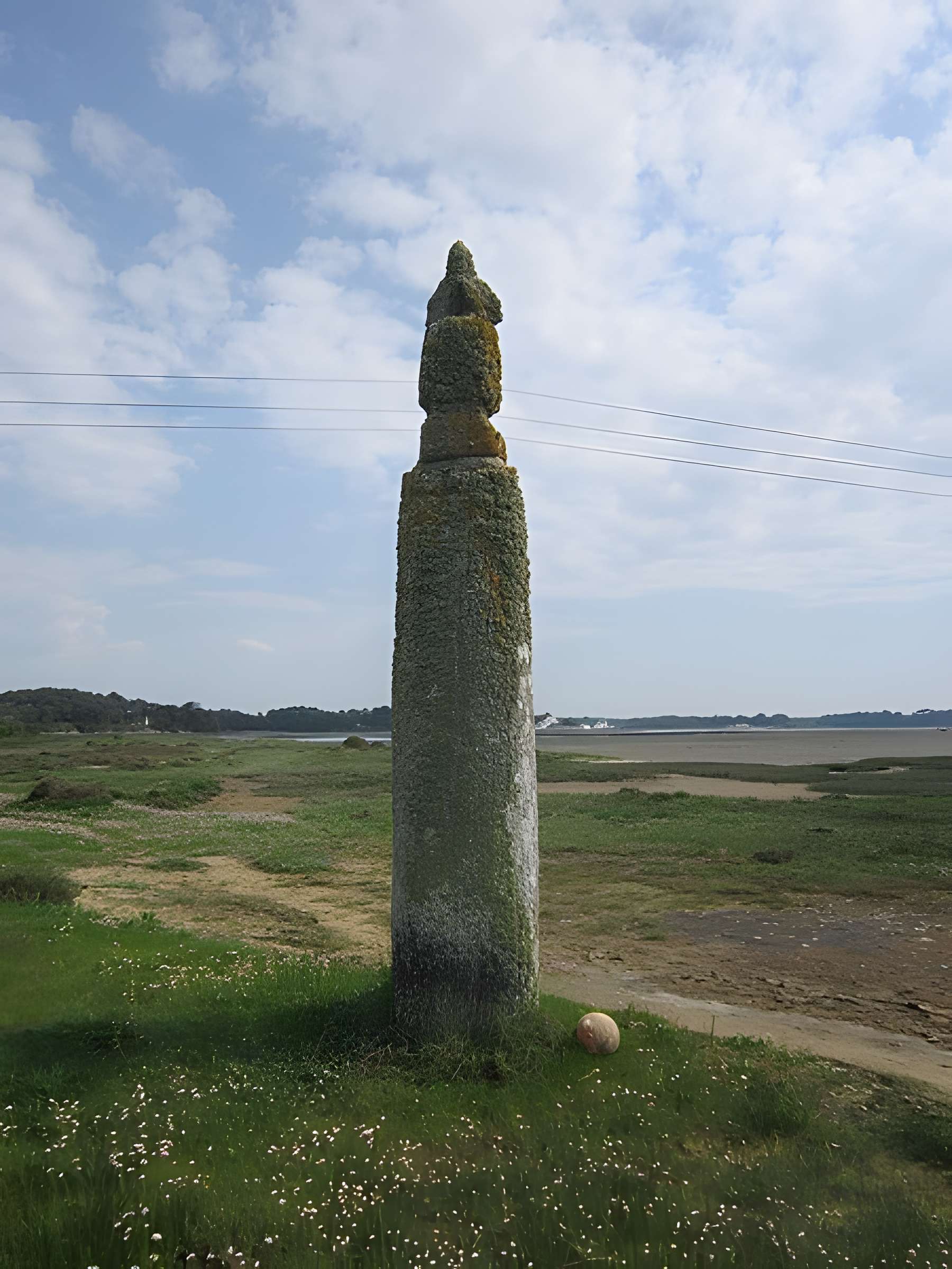 Lech de Men-er-Menah à Locoal-Mendon