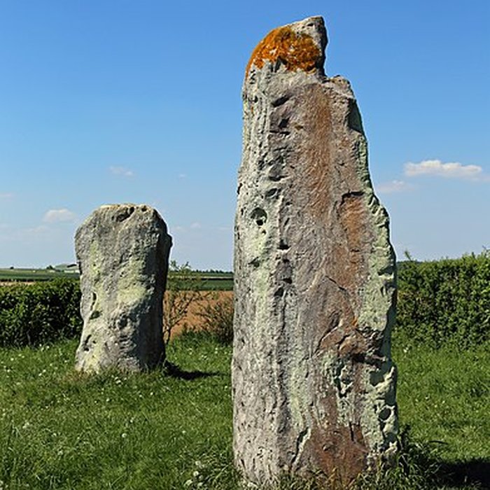 Photo de Les Pierres Jumelles de Mont-Saint-Eloi