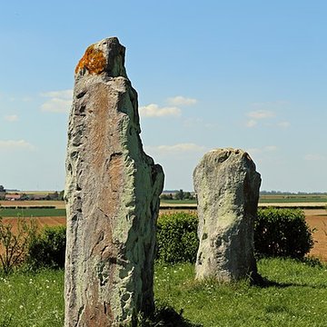 Les Pierres Jumelles de Mont-Saint-Eloi