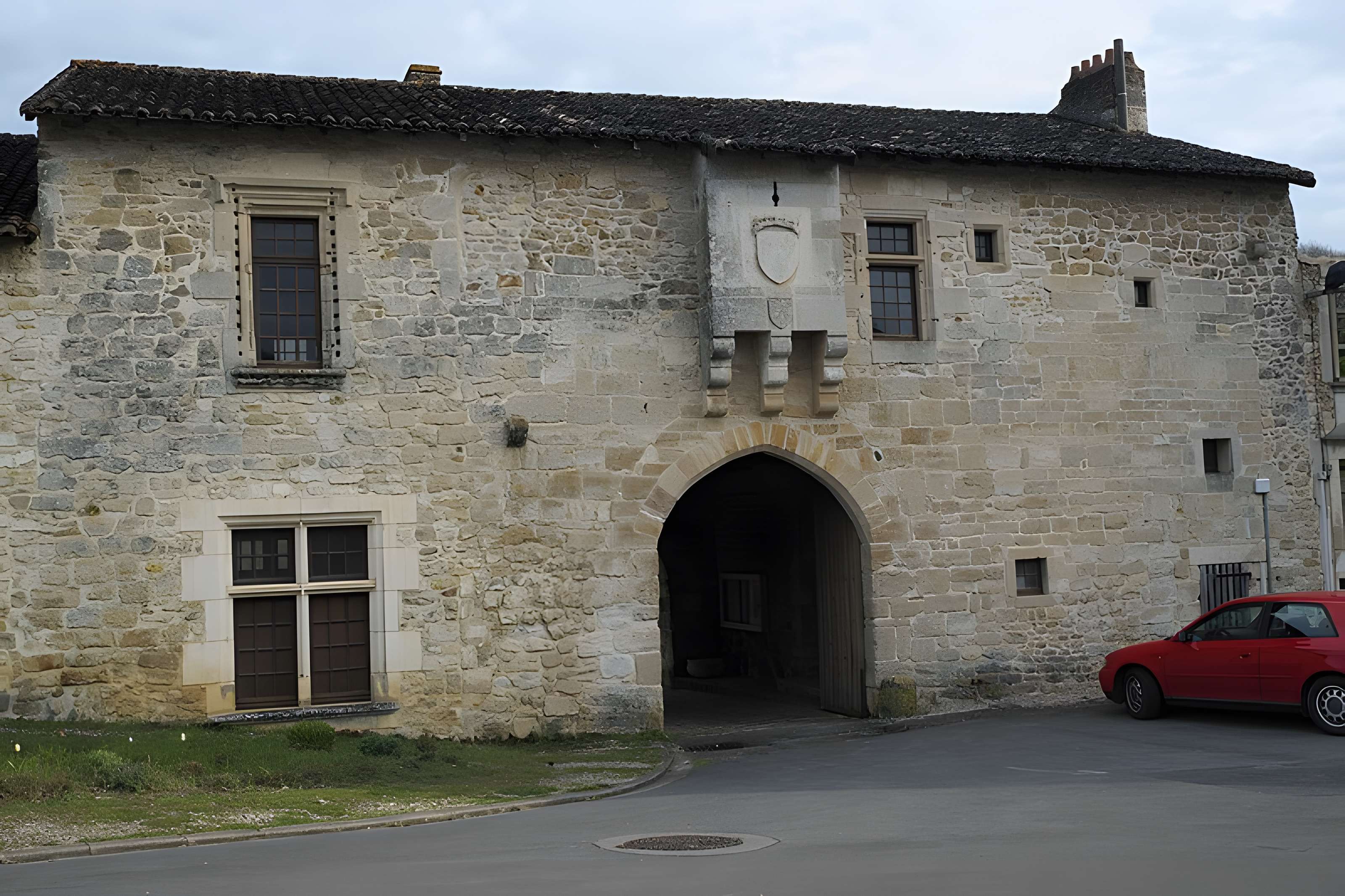 Logis abbatial de Fontaine-le-Comte