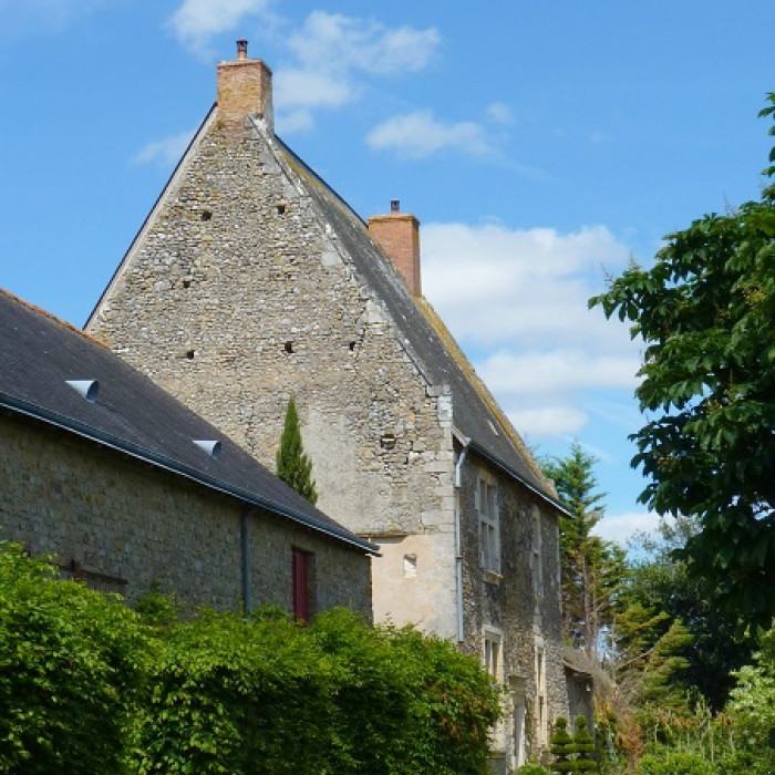 Photo de Logis de Biard et sa grange à Chevillé