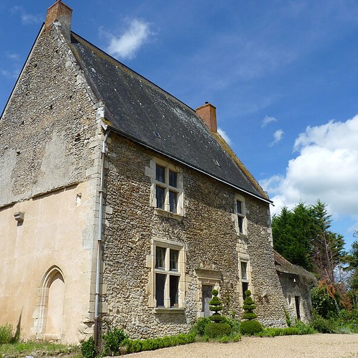 Photo de Logis de Biard et sa grange à Chevillé