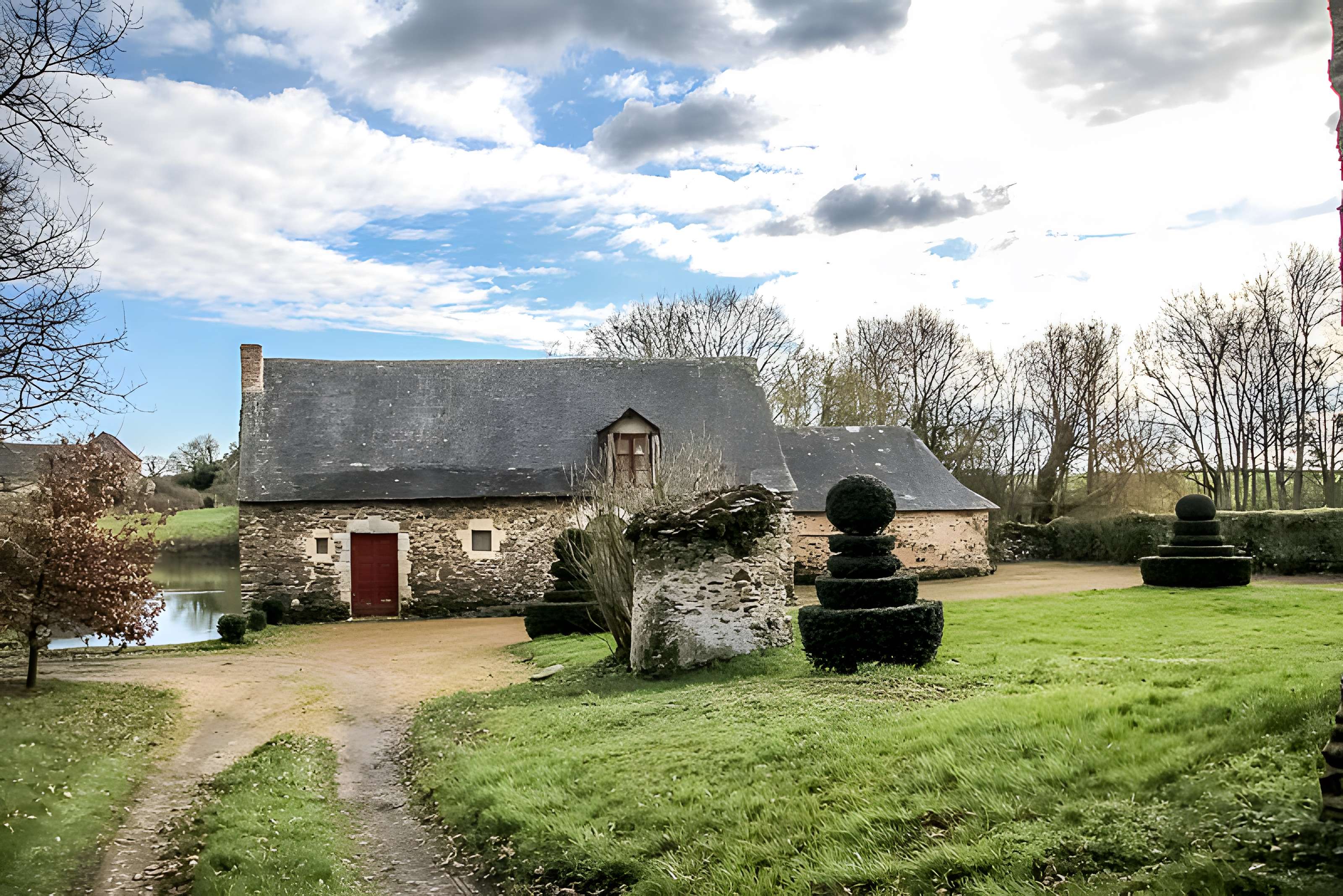 Logis de Crémaillé la Roche à Miré