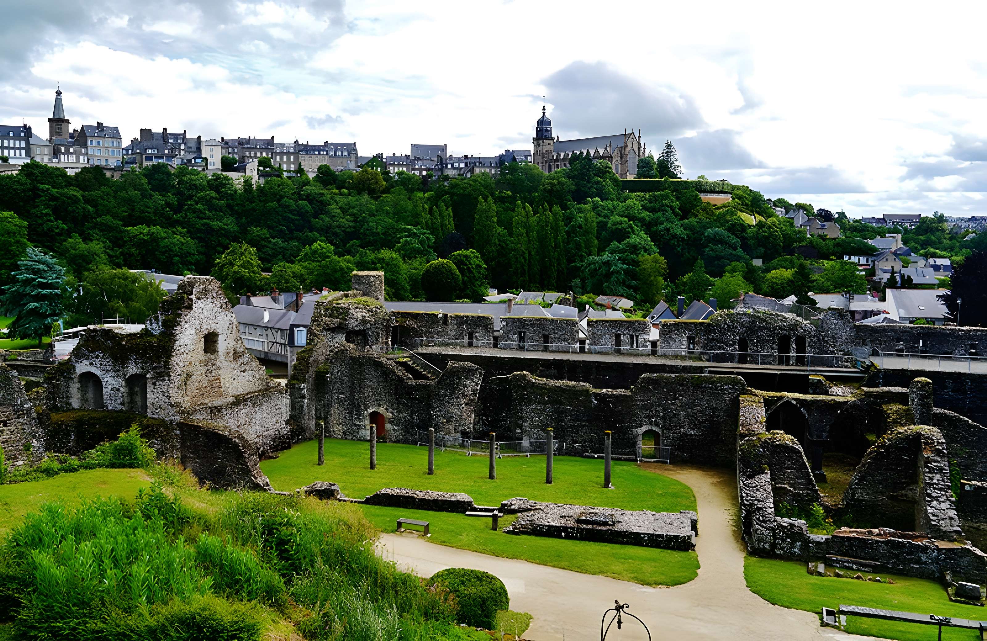 Logis seigneurial de l'Escuray à Prinquiau