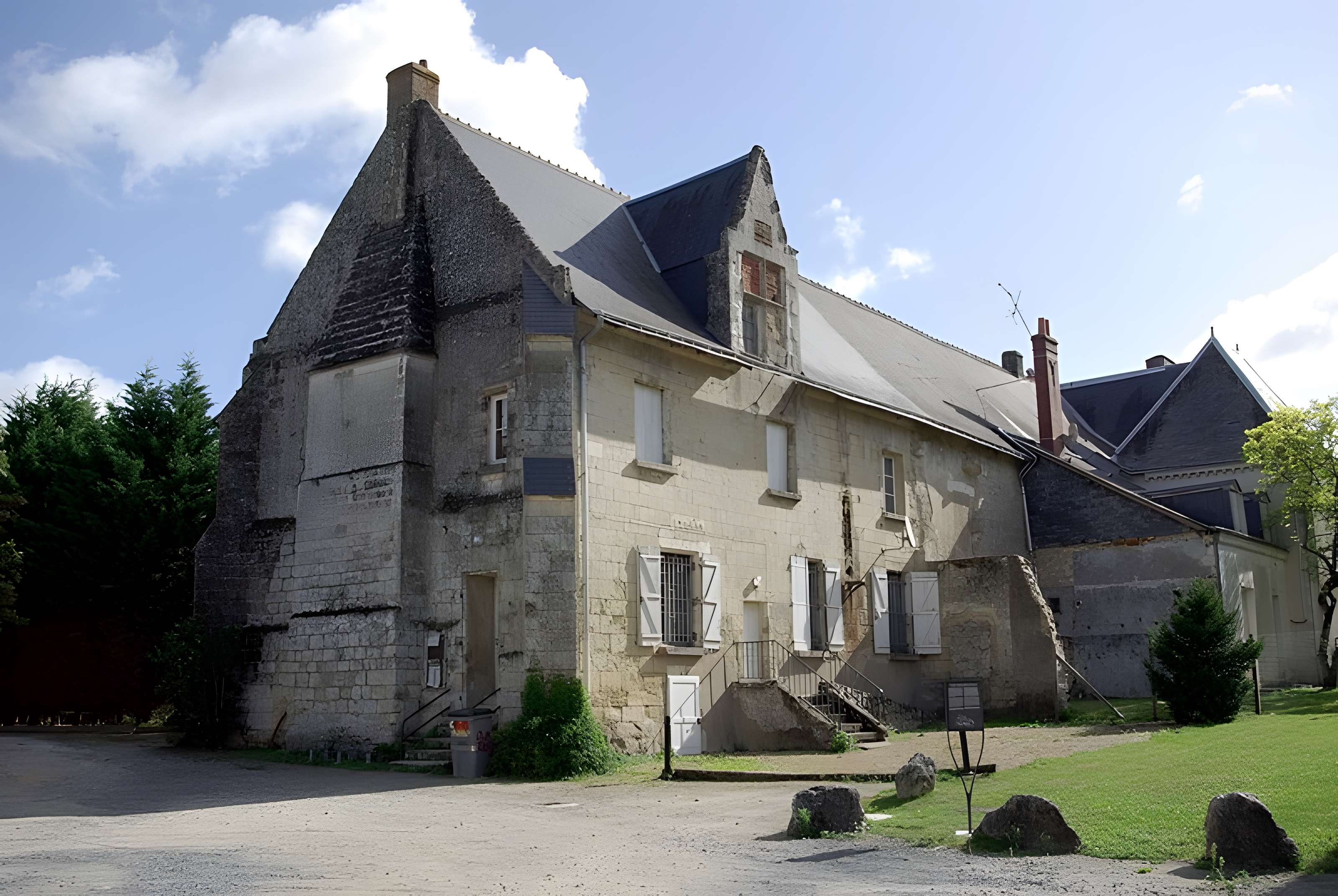 Logis seigneurial de Parcay 