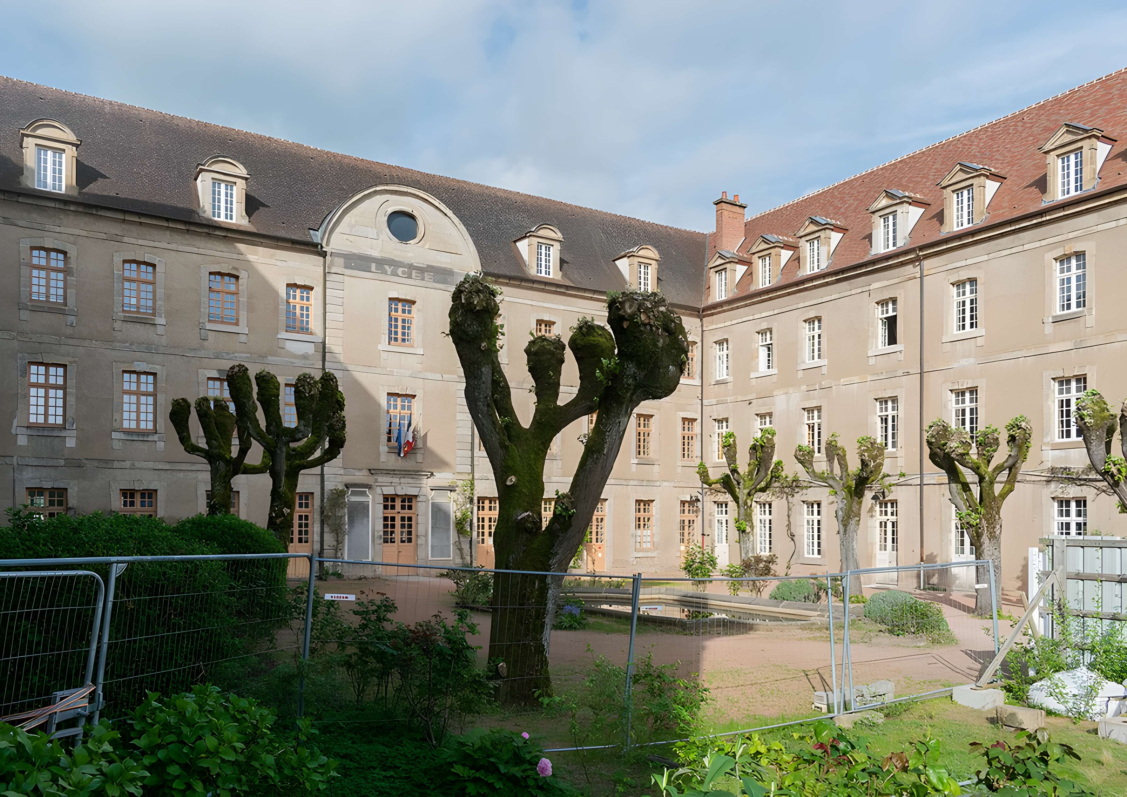 Lycée Bonaparte d'Autun