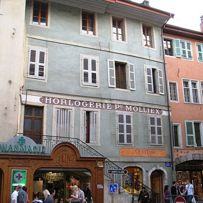 Photo de Magasin 1 Rue Jean-Jacques-Rousseau à Annecy