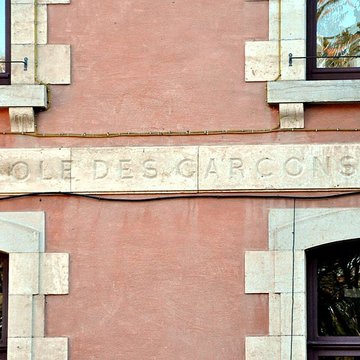 Mairie justice de paix et école de Scey-sur-Saône-et-Saint-Albin