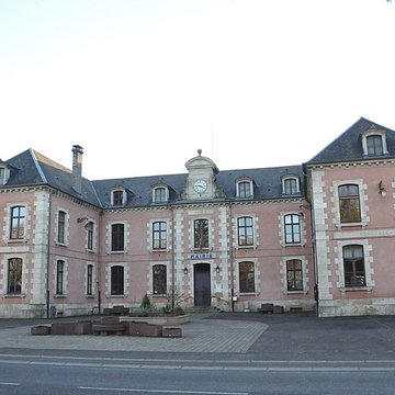 Mairie justice de paix et école de Scey-sur-Saône-et-Saint-Albin