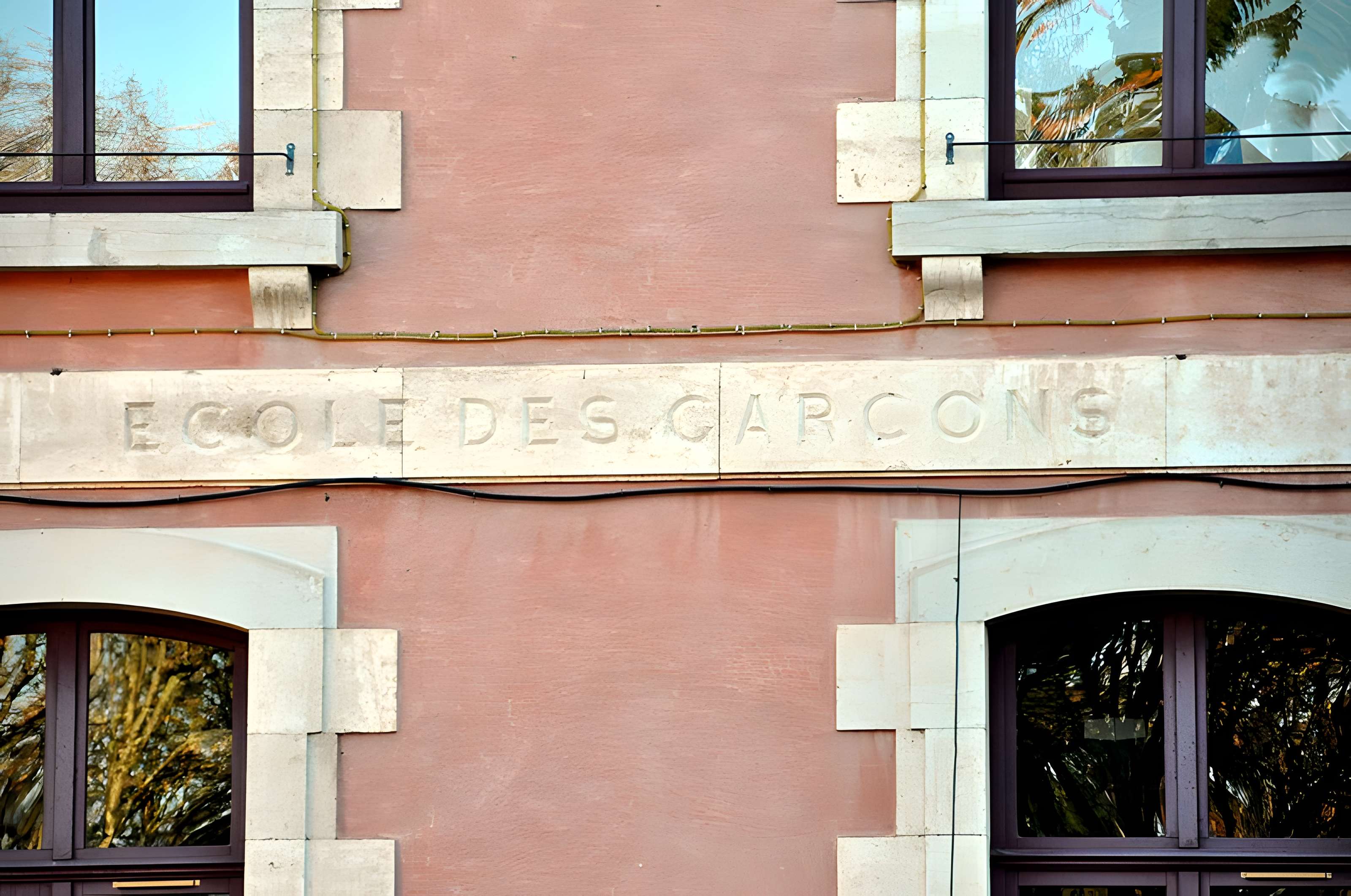 Mairie justice de paix et école de Scey-sur-Saône-et-Saint-Albin