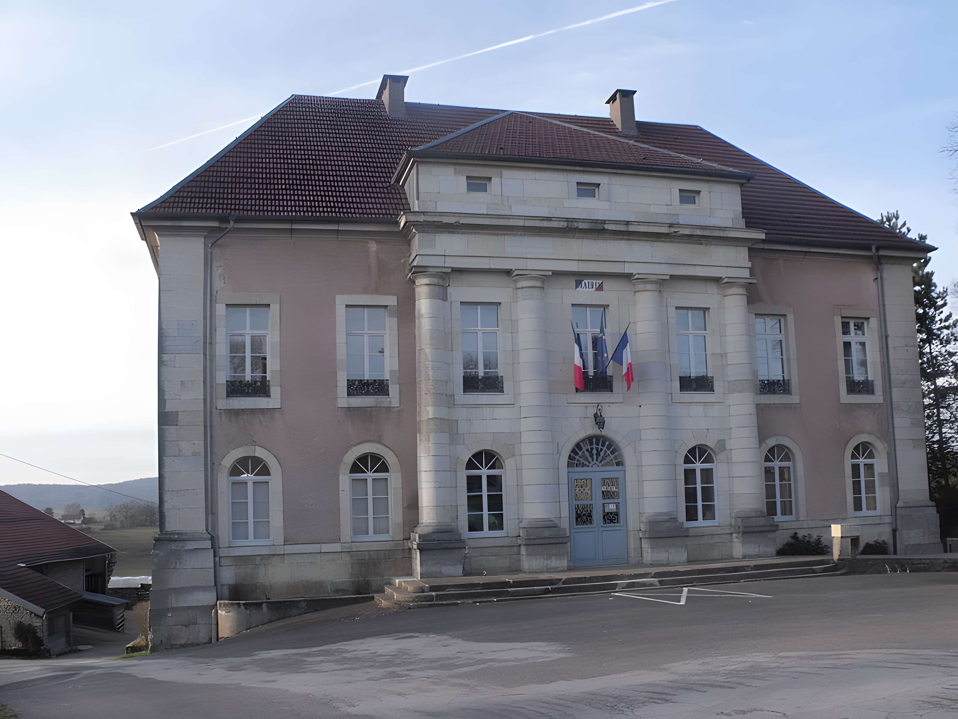 Mairie-école de Bouclans