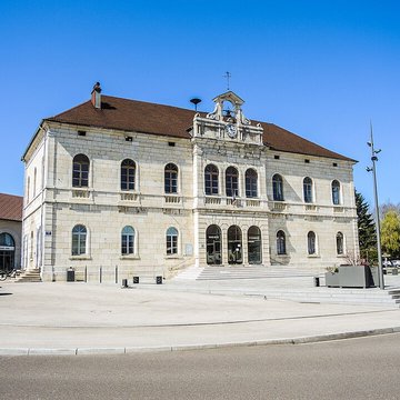 Mairie-justice de paix de Levier