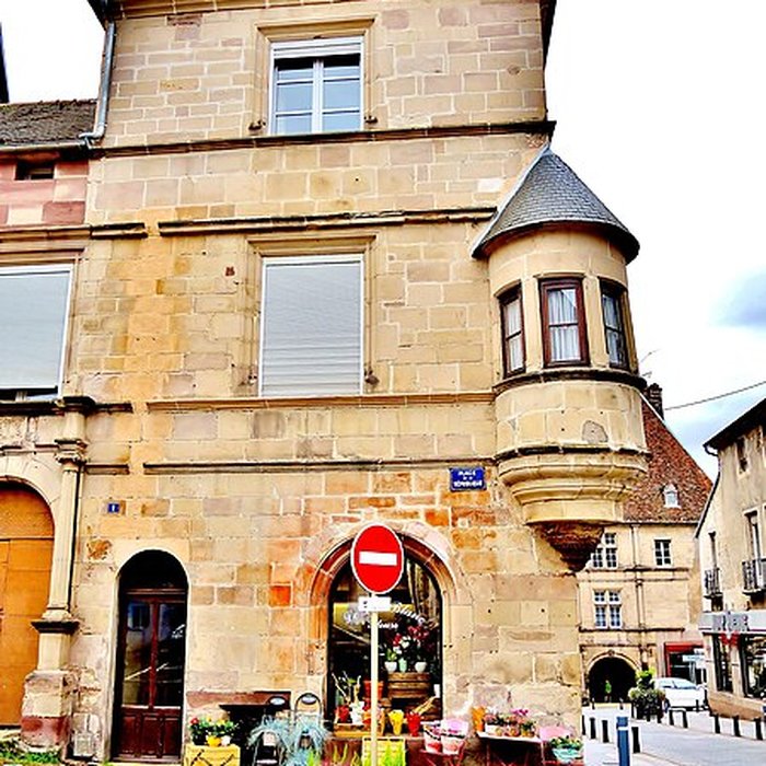 Photo de Maison à loriflamme à Luxeuil-les-Bains